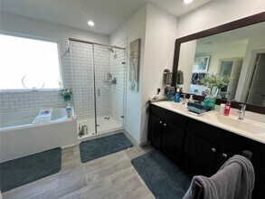 827 Teal Moon Dr in Rosharon, TX - Building Photo - Building Photo