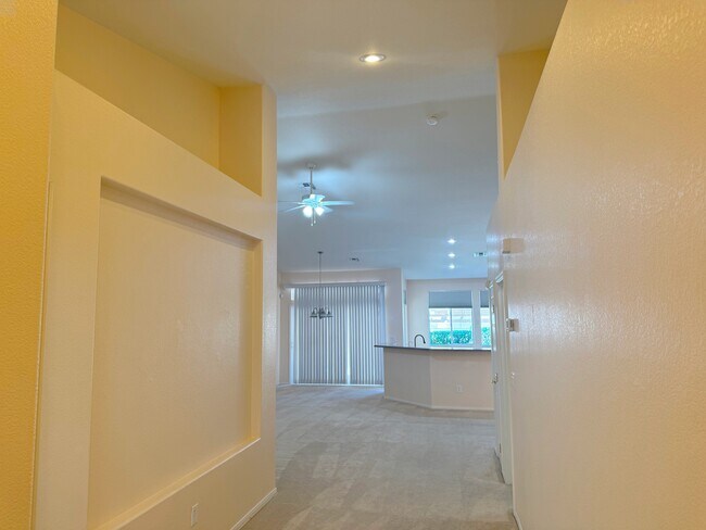 9256 Blue Flax Pl in Las Vegas, NV - Building Photo - Building Photo