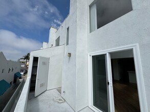 712 9th St in Hermosa Beach, CA - Building Photo - Building Photo