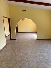 14861 Apple Valley Rd in Apple Valley, CA - Foto de edificio - Building Photo