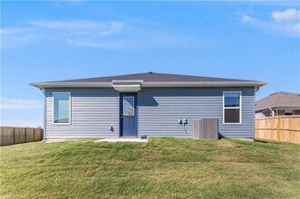 2111 E Annette Dr in Siloam Springs, AR - Building Photo - Building Photo