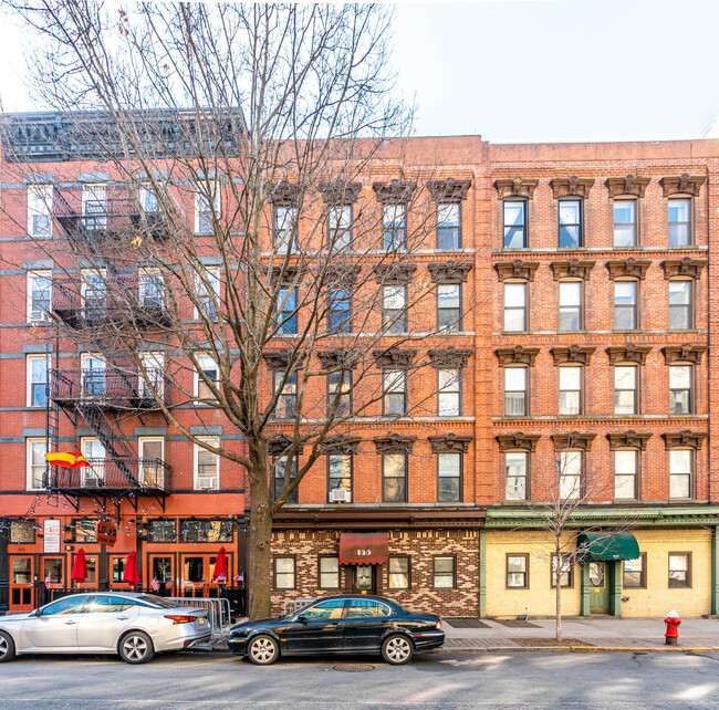 155 14th St in Hoboken, NJ - Foto de edificio - Building Photo
