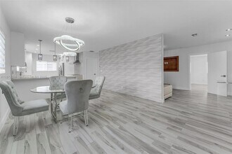 4780 NW 6th St in Miami, FL - Building Photo - Building Photo