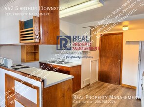 442 S Arthur Ave in Pocatello, ID - Foto de edificio - Building Photo