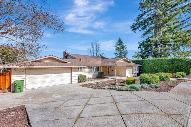 193 Surmont Ct in Los Gatos, CA - Building Photo - Building Photo