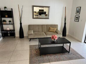 418 SE 4th St in Dania Beach, FL - Building Photo - Building Photo