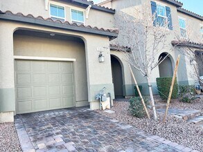 5363 Lazy Breeze Ave in Las Vegas, NV - Building Photo - Building Photo