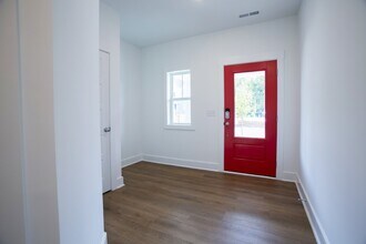 174 Beacon Dr in Pittsboro, NC - Building Photo - Building Photo