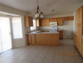 3915 E Nicole Ave in Kingman, AZ - Building Photo - Building Photo