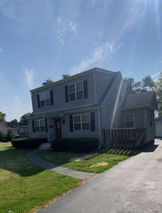11710 Springfield Ave in Alsip, IL - Building Photo