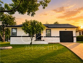 101 W Victory Ave in Temple, TX - Building Photo