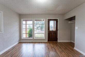 112 Wilkenson Dr NE in Huntsville, AL - Building Photo - Building Photo