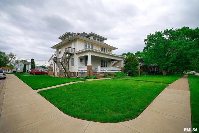 540 N Main St in Morton, IL - Building Photo - Building Photo