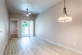 The Bungalows at Fig Garden in Fresno, CA - Building Photo - Interior Photo