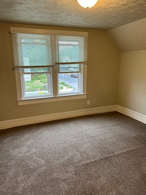 950 E Indiana Ave in Spokane, WA - Foto de edificio - Building Photo