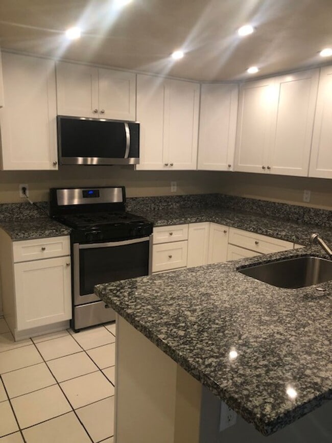 12 Tangerine in Irvine, CA - Building Photo - Building Photo