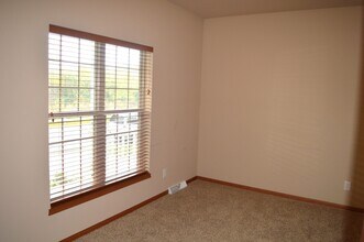 708 Sundance Dr in Verona, WI - Building Photo - Building Photo