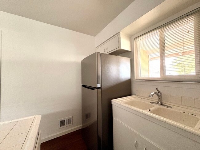 6022 Bourbon Dr in Carmichael, CA - Building Photo - Building Photo