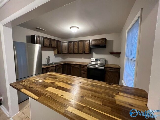 3415 Mimosa Ln NW in Huntsville, AL - Building Photo - Building Photo