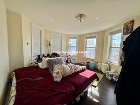 739 Parker St, Unit 2 in Boston, MA - Building Photo