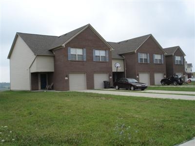 302-310 Pepperwood Ct in Winchester, KY - Building Photo