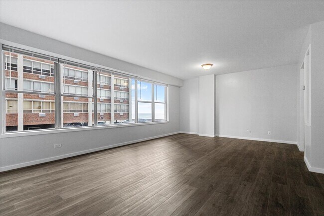 property at 6157 N Sheridan Rd