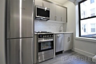 1647 8th Ave in Brooklyn, NY - Building Photo - Building Photo
