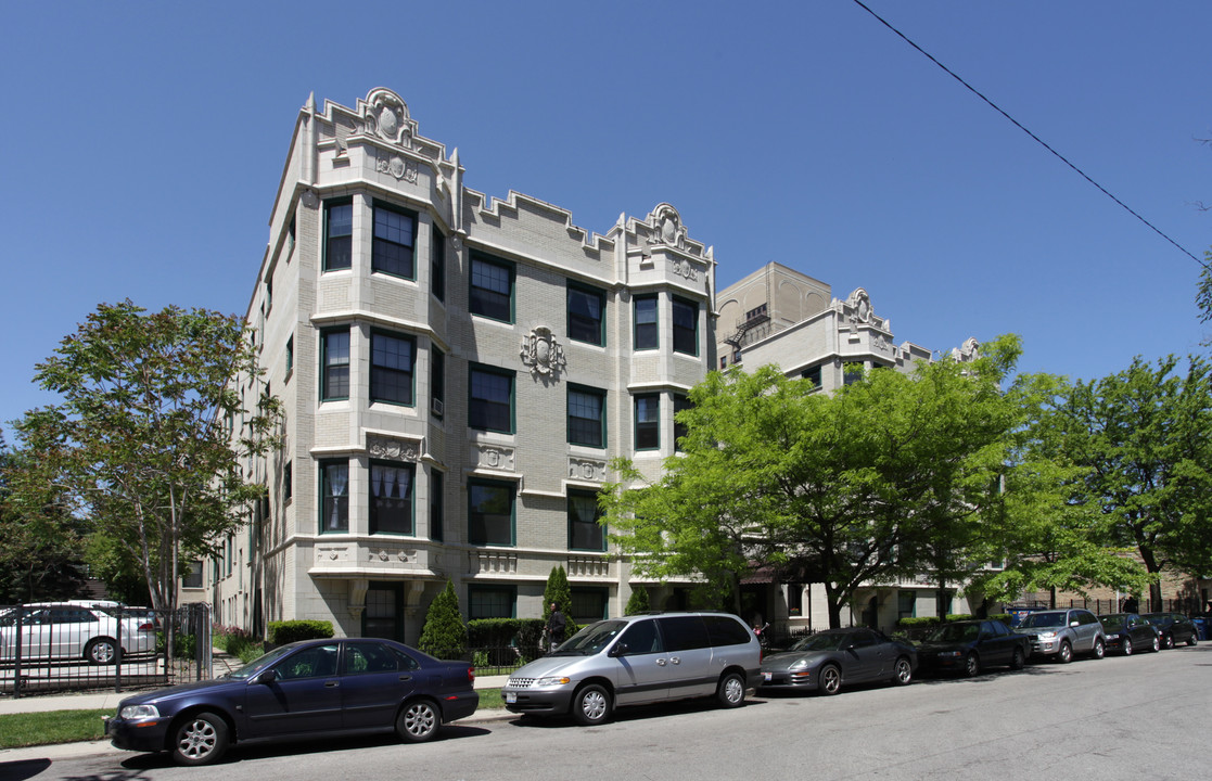 5120 S Harper Ave in Chicago, IL - Building Photo