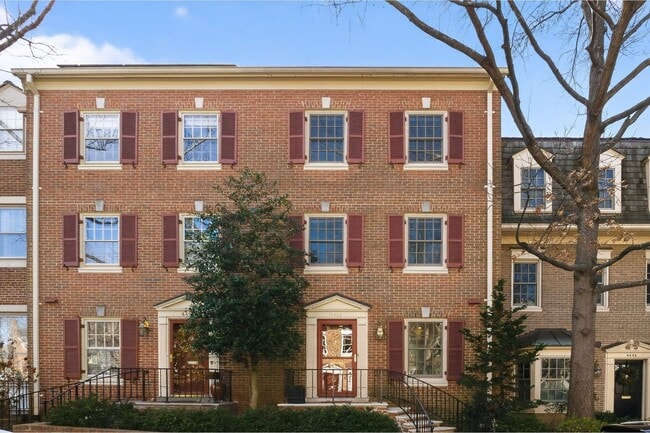 property at 4453 Westover Pl NW