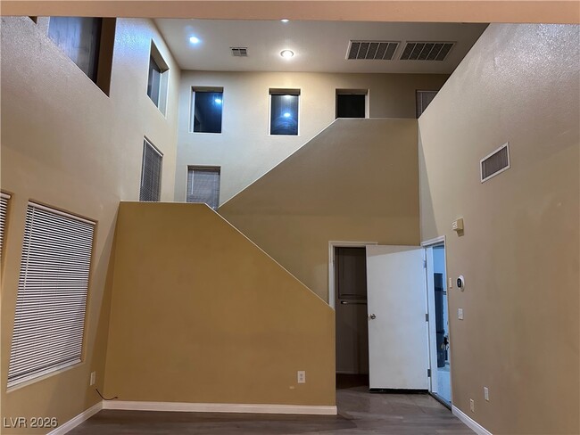 5086 Penryn Ct in Las Vegas, NV - Building Photo - Building Photo