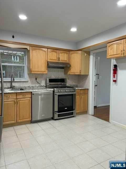 784 Bergen Blvd in Ridgefield, NJ - Building Photo - Building Photo