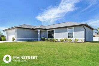 2212 NE 7th Ave in Cape Coral, FL - Building Photo - Building Photo