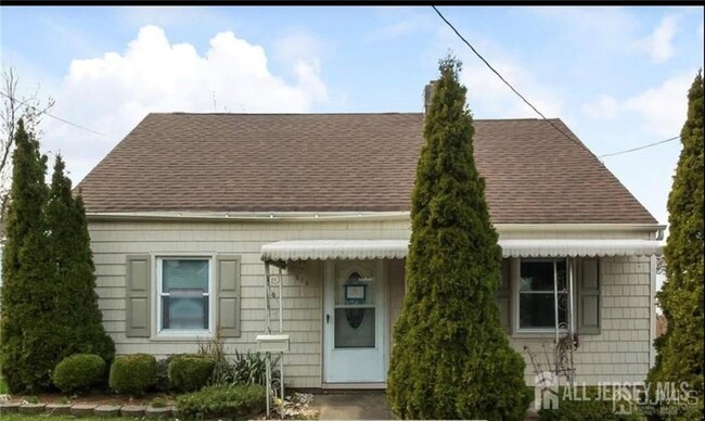 224 Plainfield Ave in Edison, NJ - Building Photo - Building Photo