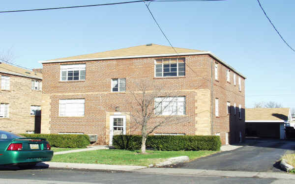 4326-4330 Oakwood Ave in Cincinnati, OH - Building Photo - Building Photo