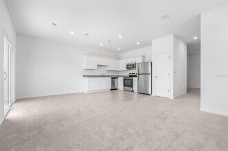 3265 Vesara Dr in Davenport, FL - Building Photo - Building Photo