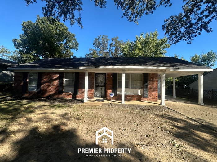 5166 Rolling Fields Dr in Bartlett, TN - Building Photo