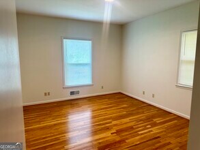 1375 Zebulon Rd in Griffin, GA - Building Photo - Building Photo