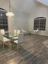 9005 Crown Point Cir in Irving, TX - Building Photo - Building Photo