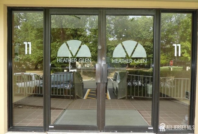 property at 1109 Stoneridge Cir