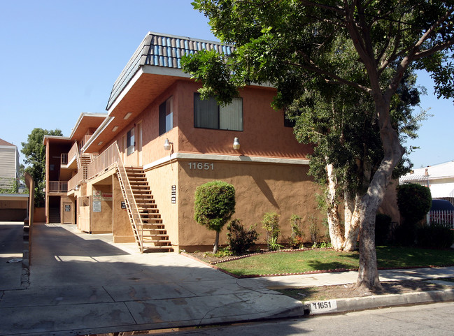 York Pointe in Hawthorne, CA - Foto de edificio - Building Photo