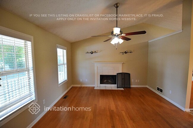 5062 Snap Dragon Dr in Flowery Branch, GA - Building Photo - Building Photo