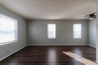 109 S McKinley Ave in Muncie, IN - Building Photo - Building Photo