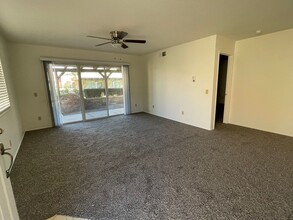 19052 Primrose Ln in Apple Valley, CA - Building Photo - Building Photo