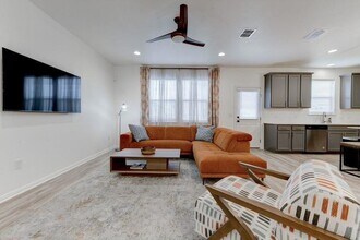 6502 Arden Fls Dr in Austin, TX - Building Photo - Building Photo