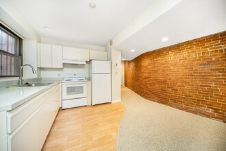26 Beacon St in Chelsea, MA - Building Photo - Building Photo