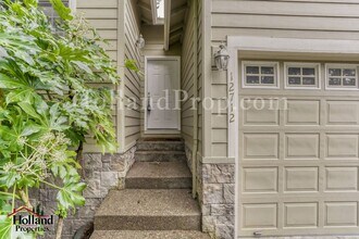 12712 SW Rocky Mountain Ct in Tigard, OR - Building Photo - Building Photo