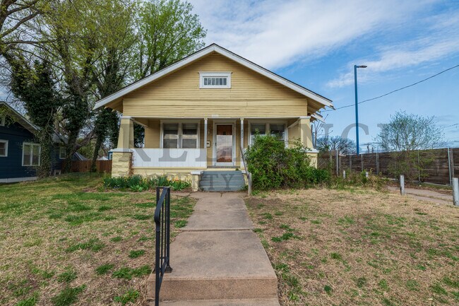 property at 439 N Lorraine Ave