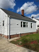 20616 Applegate Rd in Maple Heights, OH - Building Photo - Building Photo