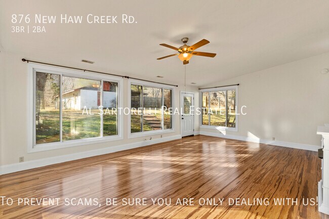 876 New Haw Creek Rd in Asheville, NC - Building Photo - Building Photo