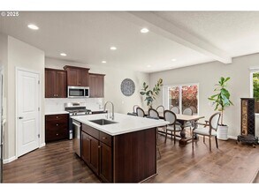 16954 NW Antonio St in Portland, OR - Building Photo - Building Photo